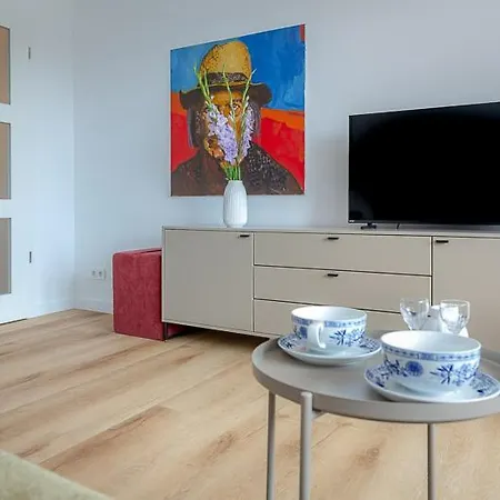 High By The Sea ヴェスターラント