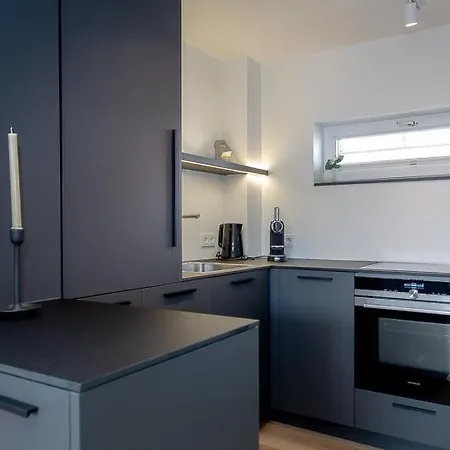 High By The Sea ヴェスターラント