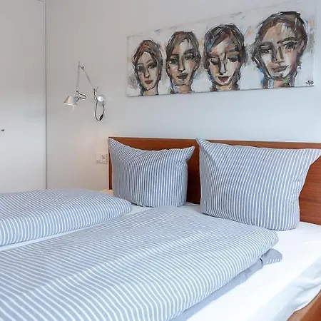 High By The Sea アパート *